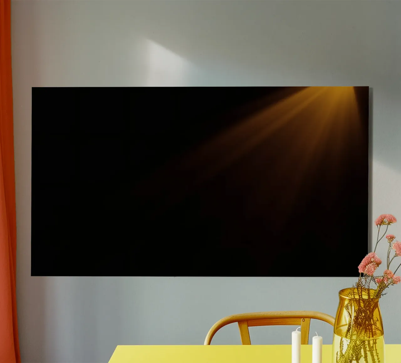 Heller goldener Lichtstrahl leuchtet durch die Dunkelheit Forex-Platte von DesignDoodle