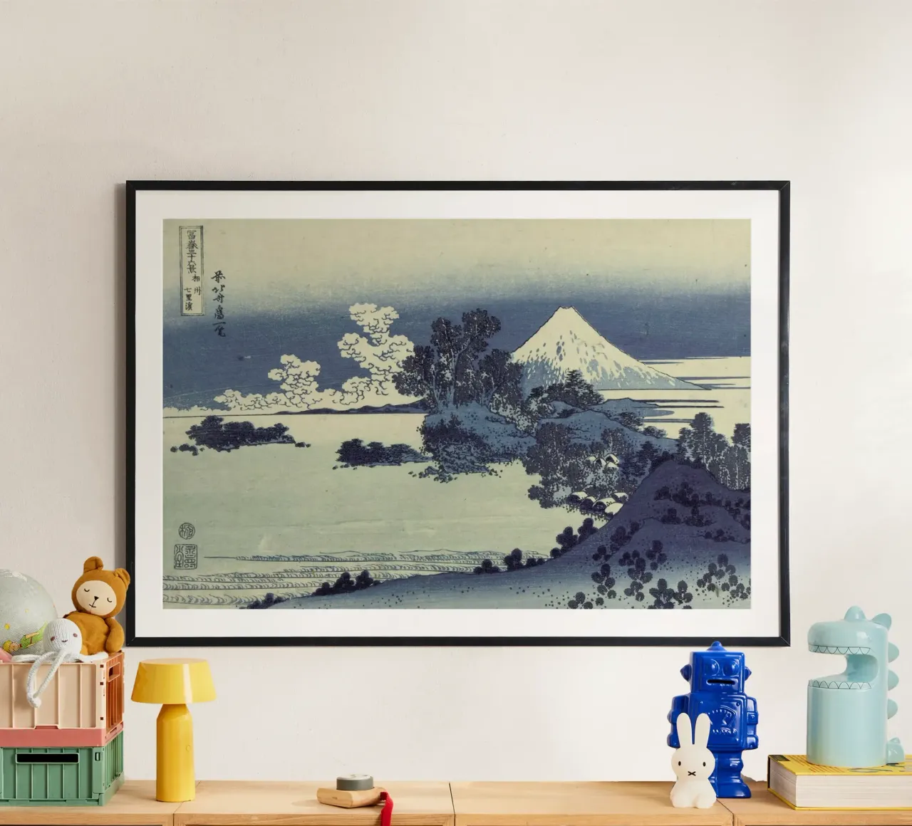 Hokusai - Shichirigahama Beach in Sagami Province poster con telaio in alluminio da ARTOTHEK