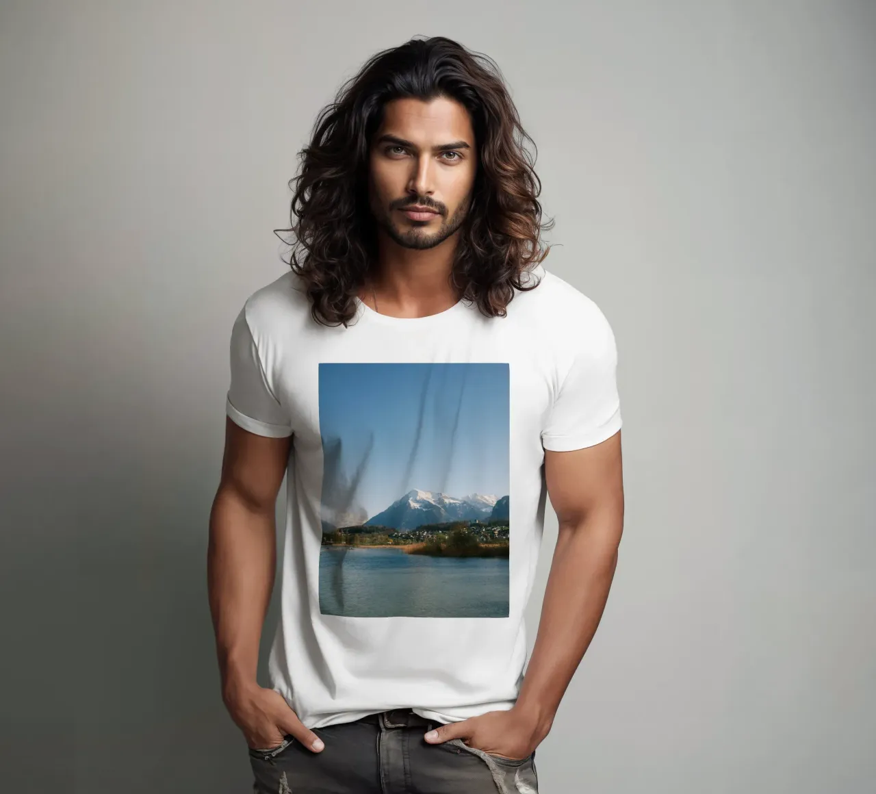 Spring View of the Bernese Alps from Lake Thun t-shirt da FujiSwiss