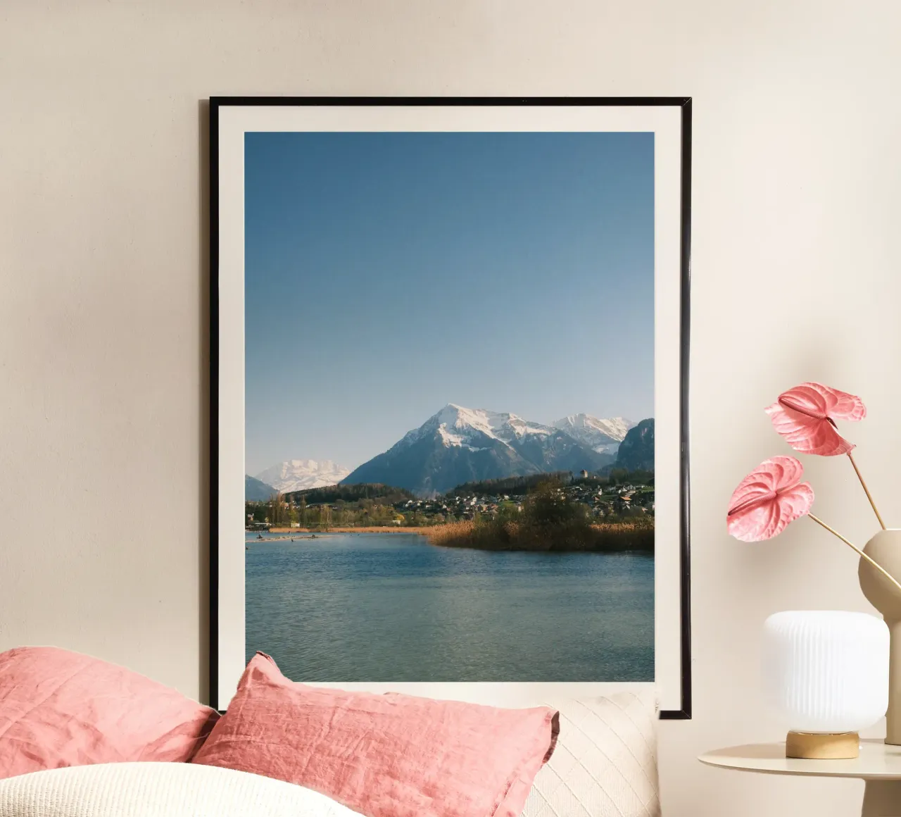 Spring View of the Bernese Alps from Lake Thun poster da FujiSwiss