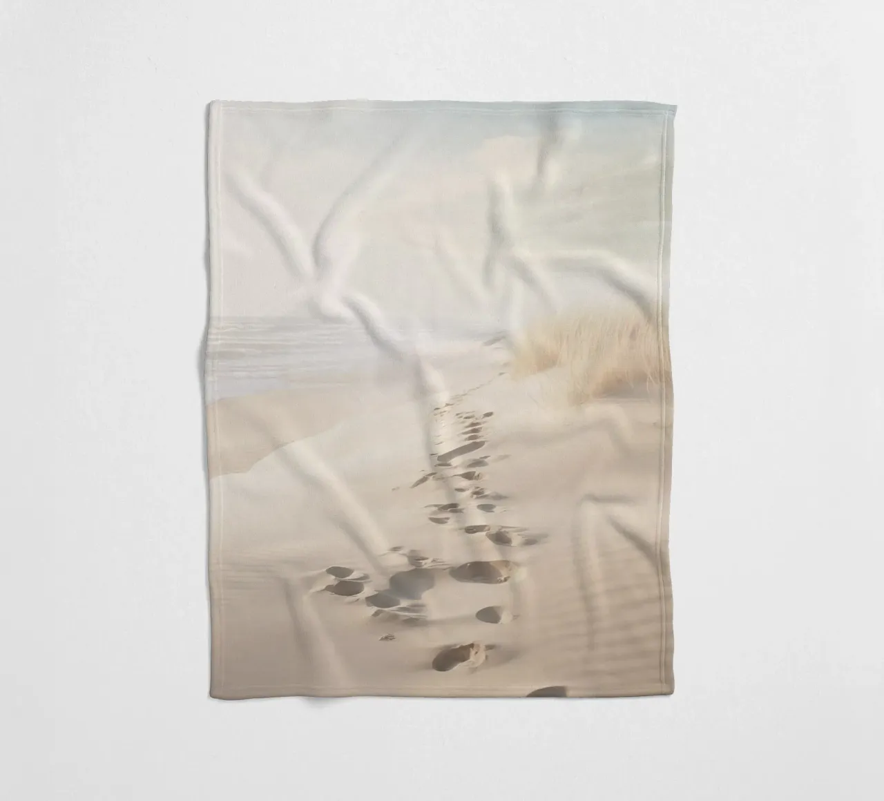 Strand fleece blanket by Imagine
