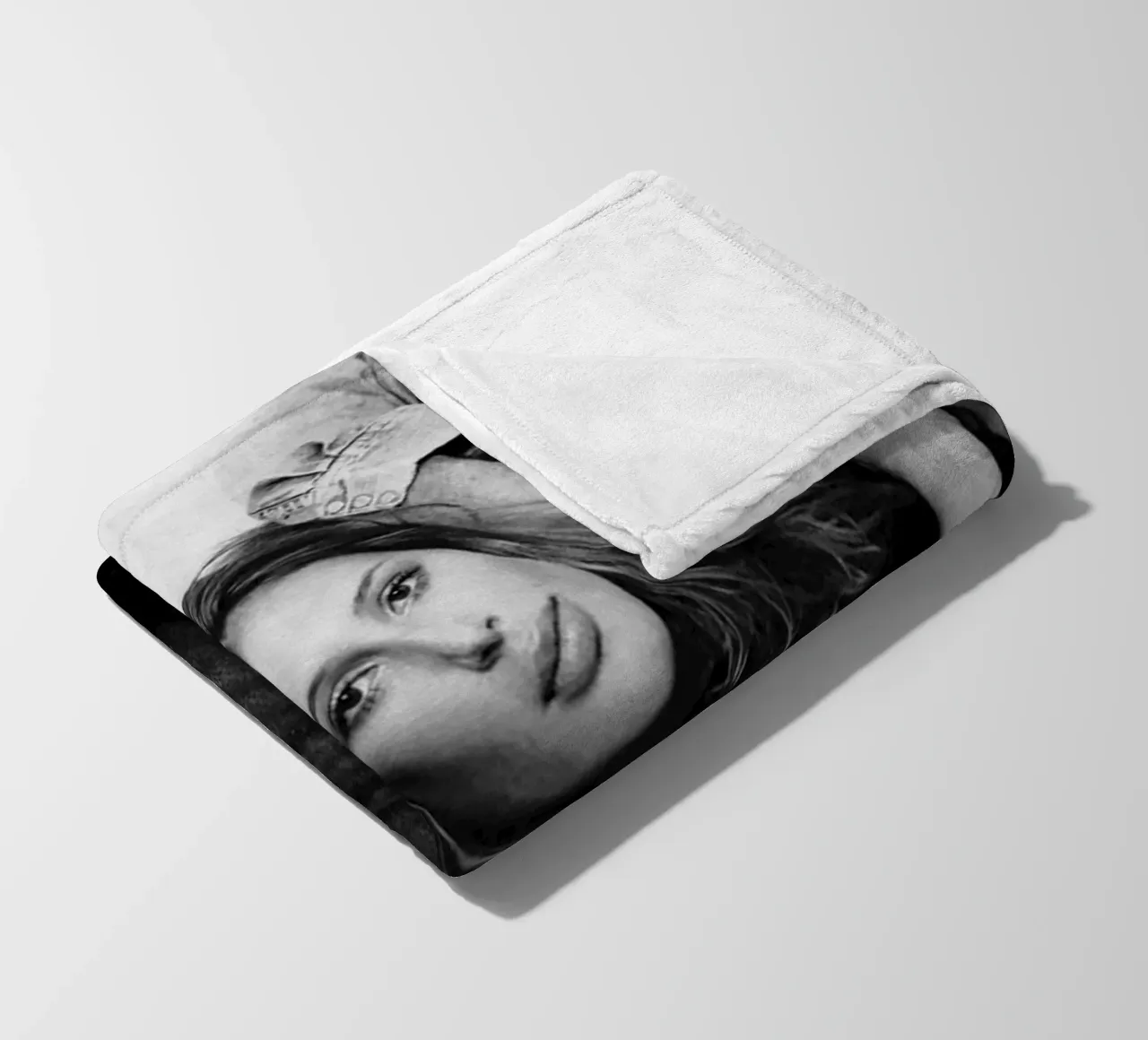 Kate With Best friend fleece blanket by Alex happy shop