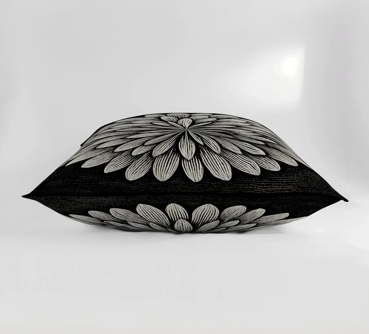 Fiore in bianco e nero cuscino da Imagine