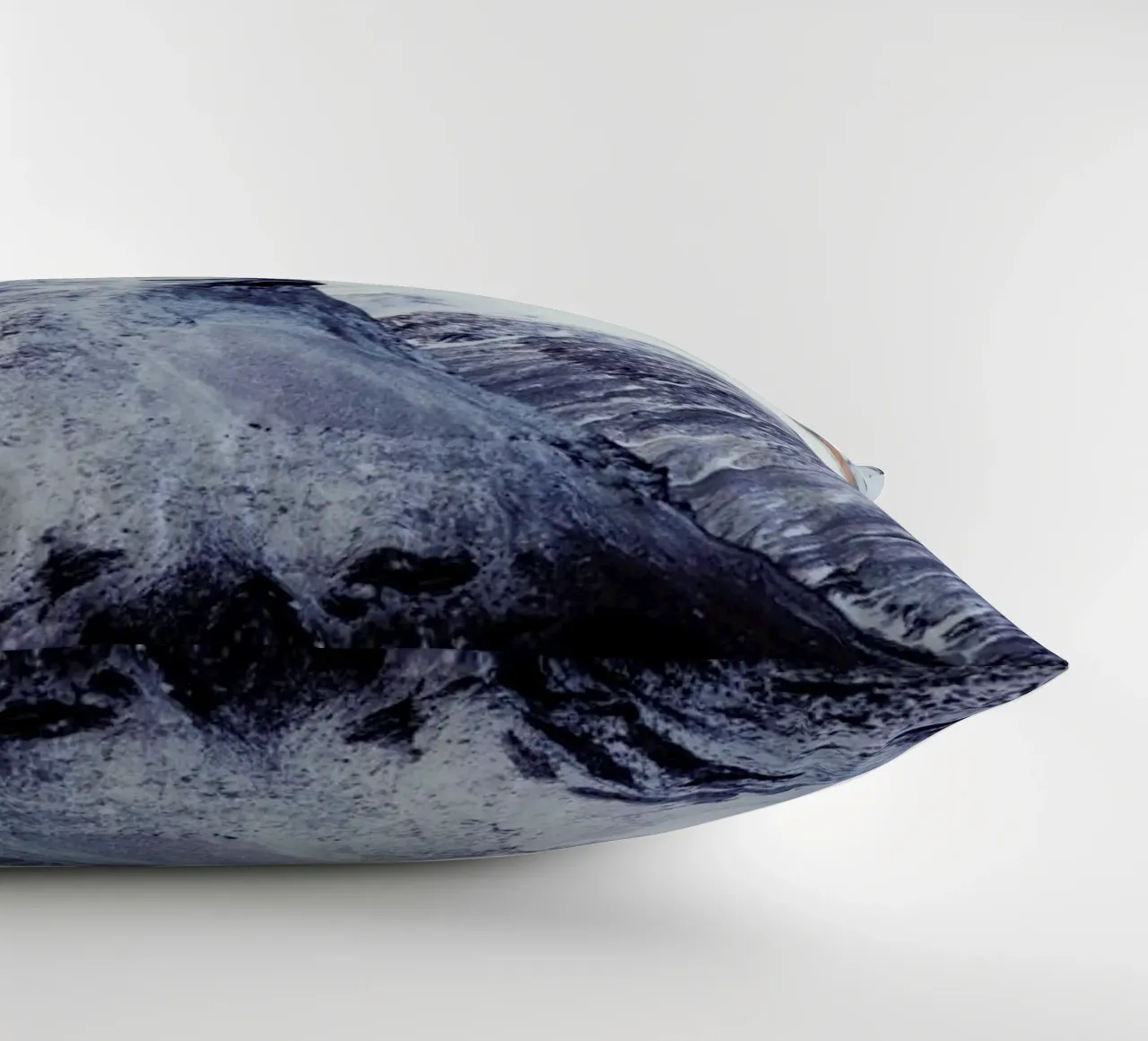 Pristine by @KevinZaouali cuscino da EyeEm Mobile GmbH