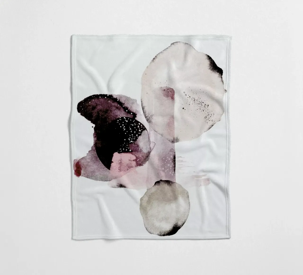 Cyra 12 fleece blanket by Froilein Juno