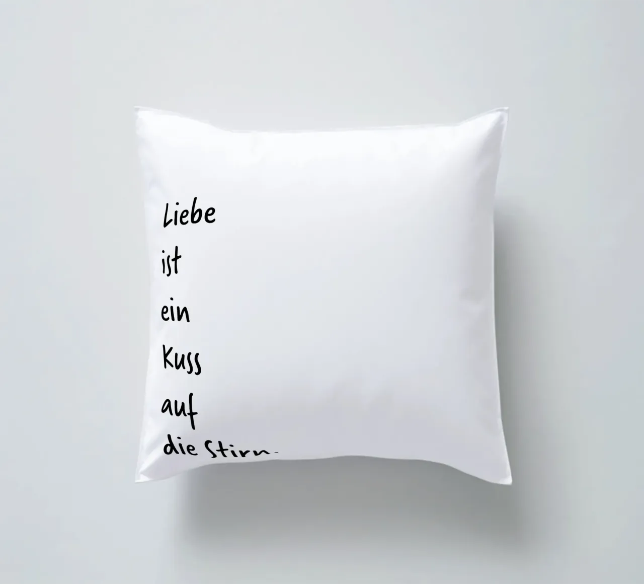 L'amore è. cuscino da FRICKE DESIGN