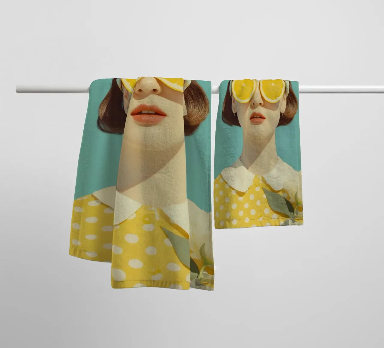 Ritratto femminile con limone asciugamano da bagno da Imagine