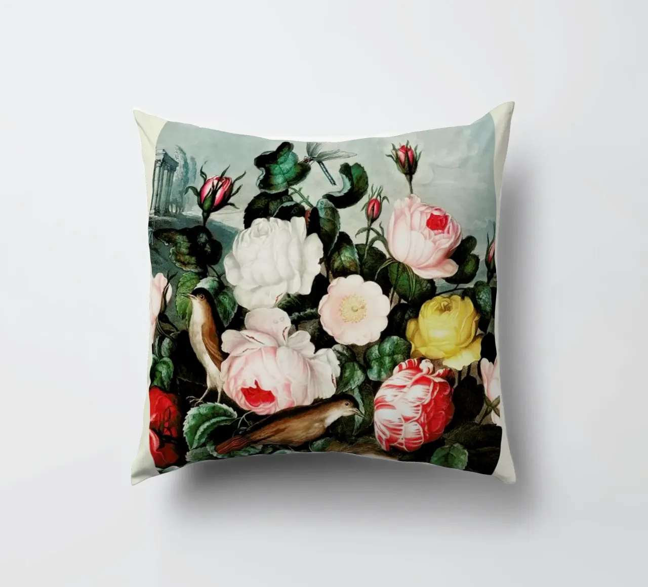 Thornton - Roses cuscino da Vintage by JUNIQE