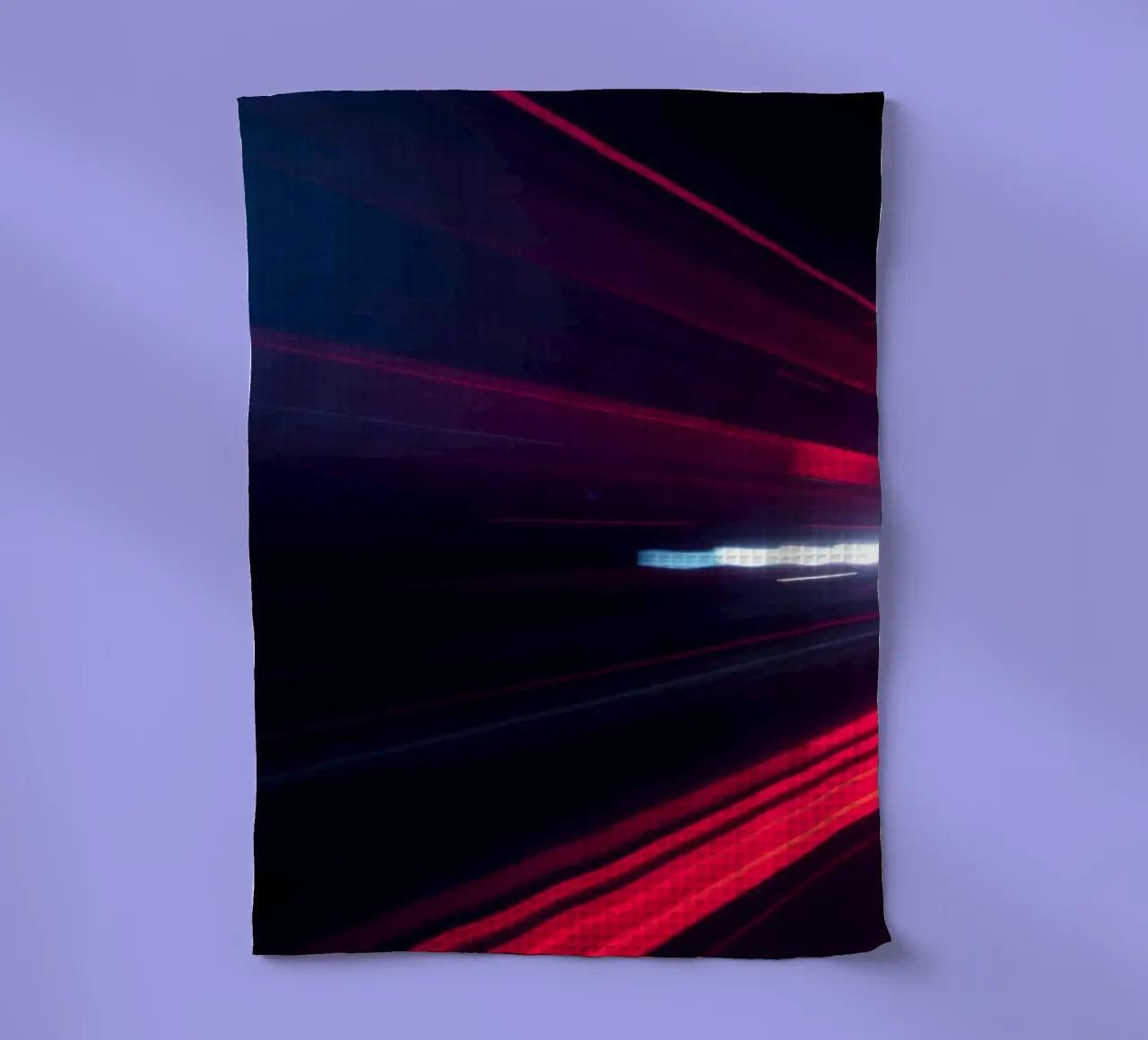 Scie luminose dinamiche su una strada cittadina di notte canovaccio da cucina da DesignDoodle