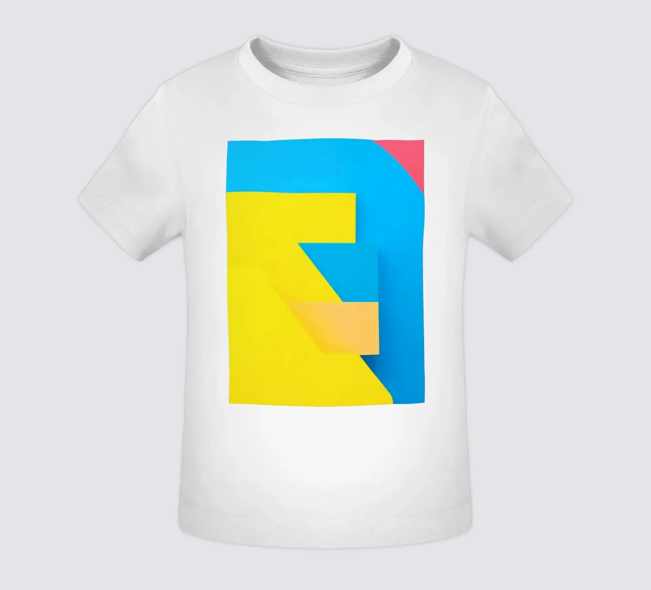 Forme geometriche colorate disposte in una vibrante composizione maglietta neonato da DesignDoodle