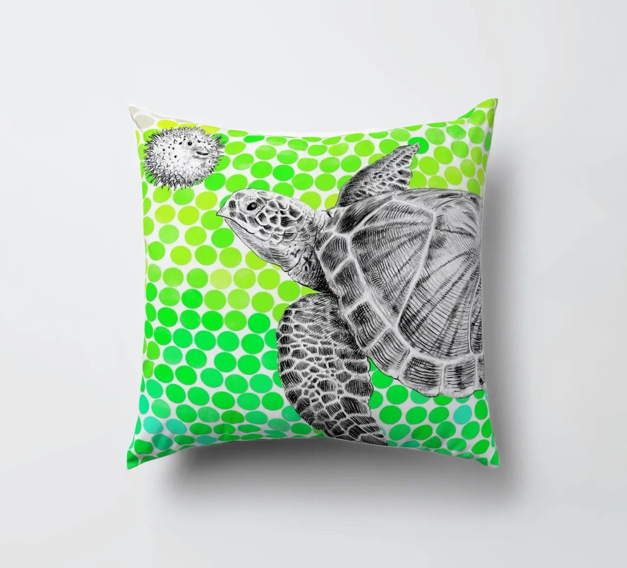 Turtle and Pufferfish cuscino da Eric Fan