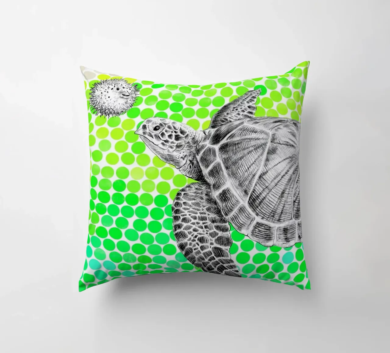 Turtle and Pufferfish cuscino da Eric Fan