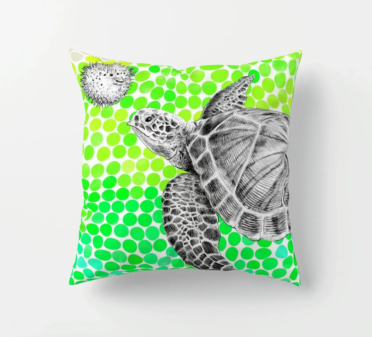 Turtle and Pufferfish cuscino da Eric Fan