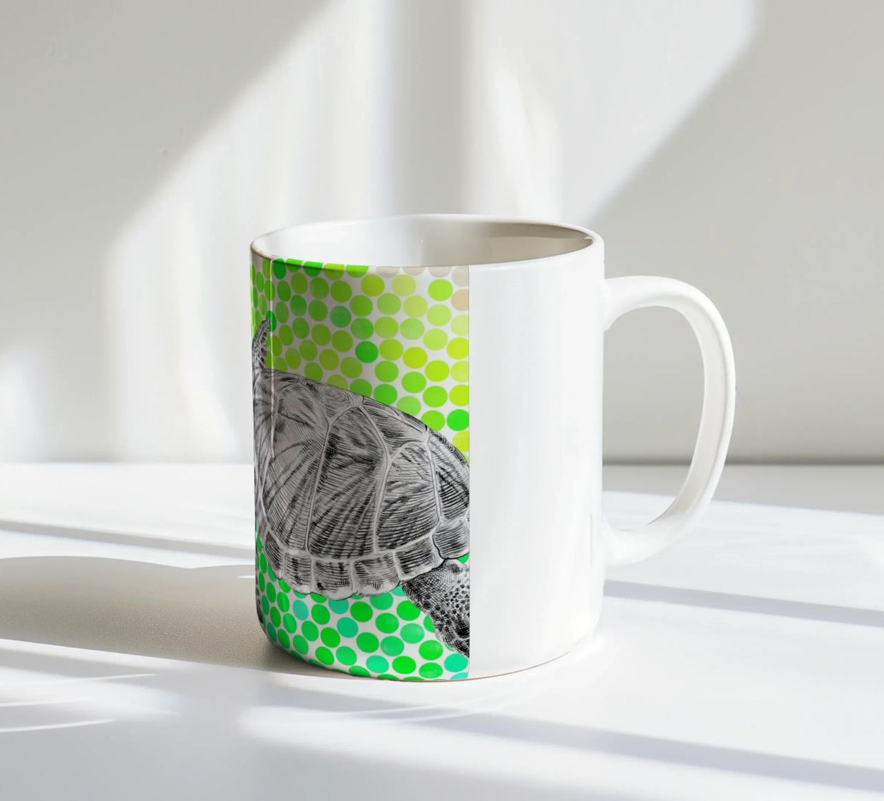 Turtle and Pufferfish tazza in ceramica da Eric Fan