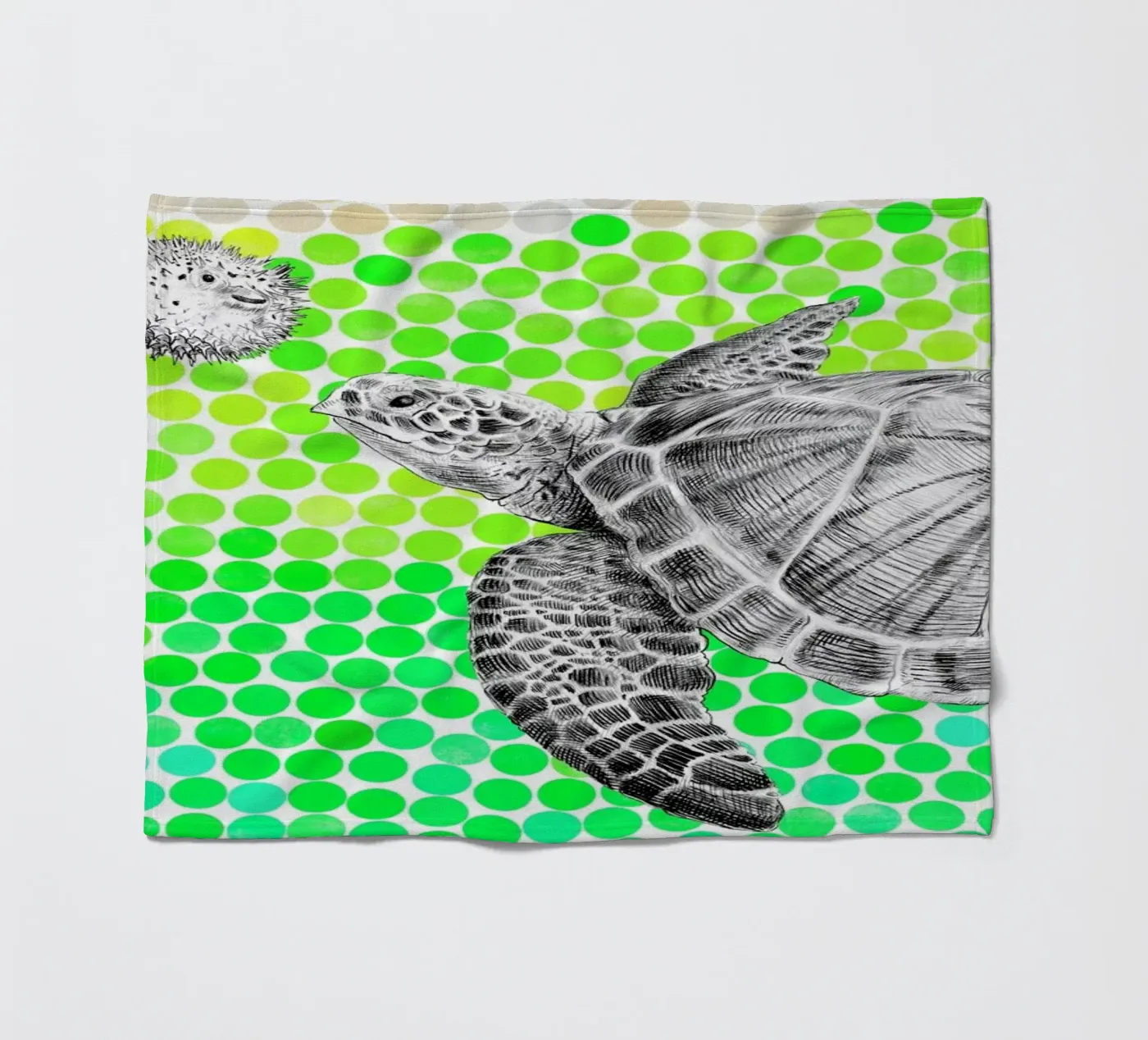 Turtle and Pufferfish Fleecedecke von Eric Fan