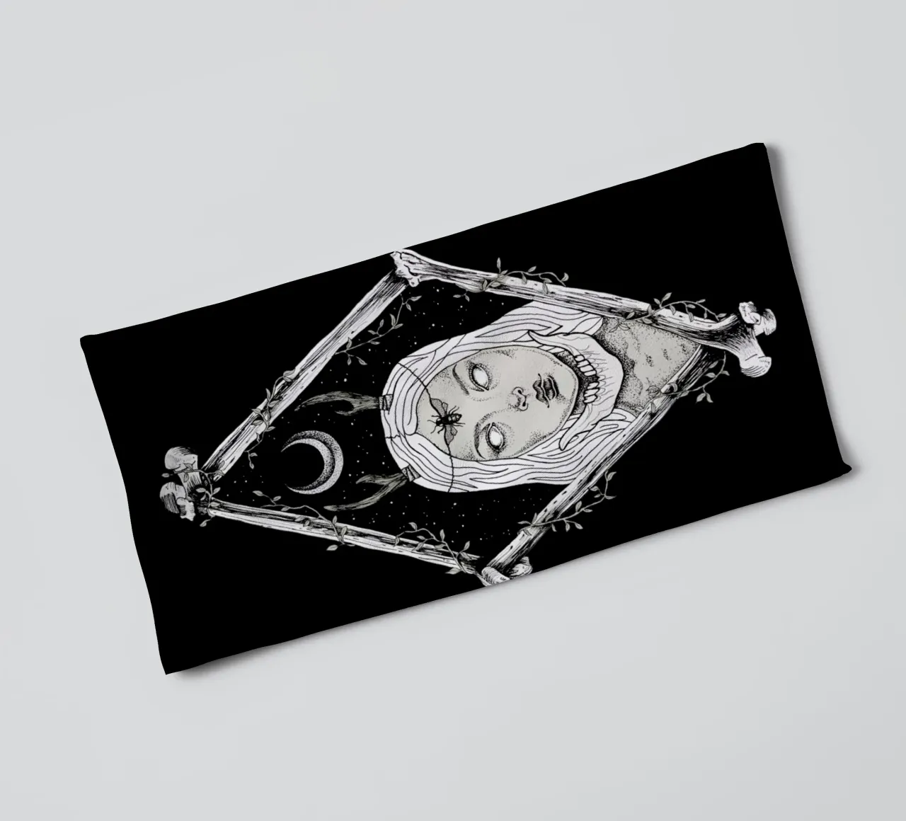 Bones towel by Alejandra Sáenz