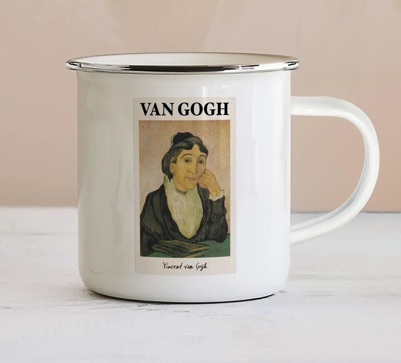 L'Arlésienne (Madame Ginoux) di Van Gogh - Post-Impressioni tazza in smalto da NorwesClub