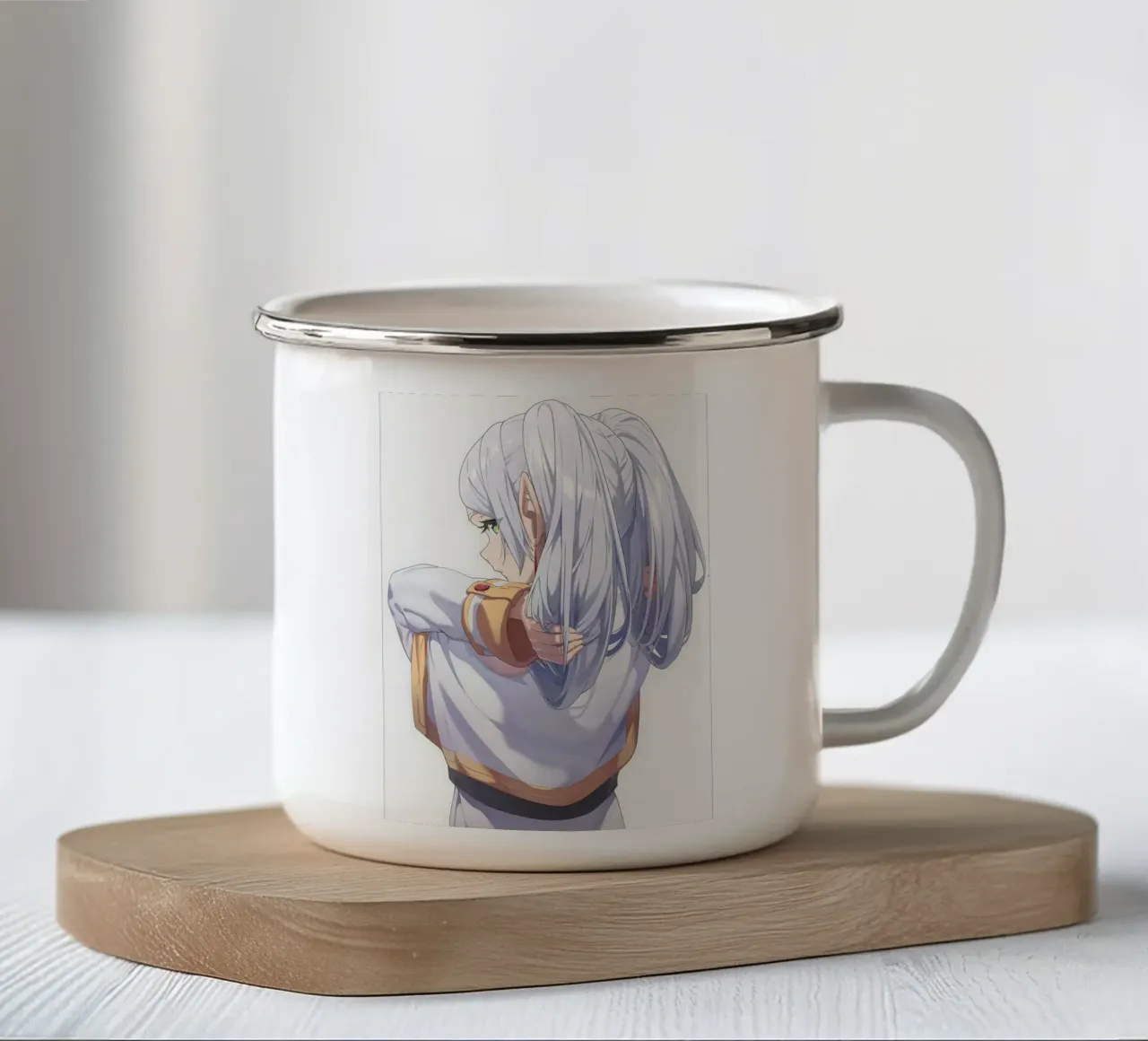 Ragazza carina tazza in smalto da Evie Shop