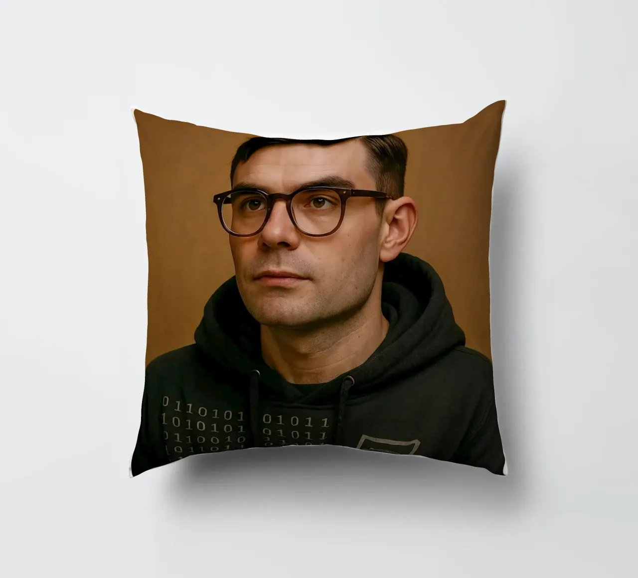 Nerd Icon – Alan Turing decorative cushion by CNTRL