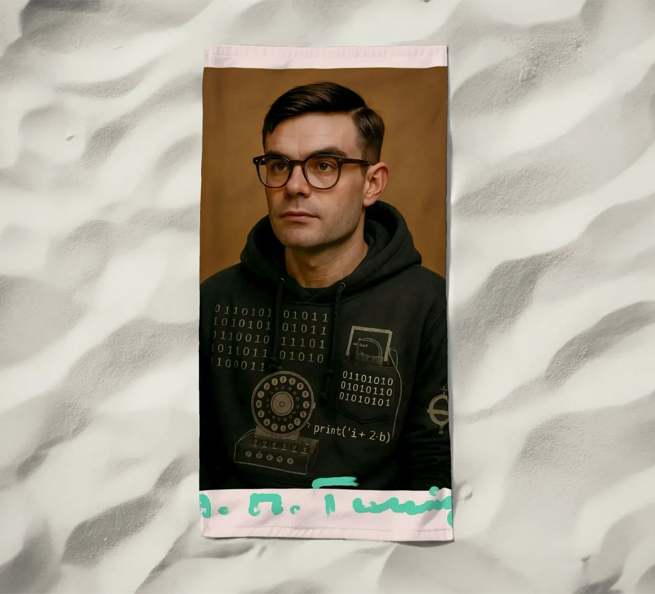 Nerd Icon – Alan Turing Strandtuch von CNTRL