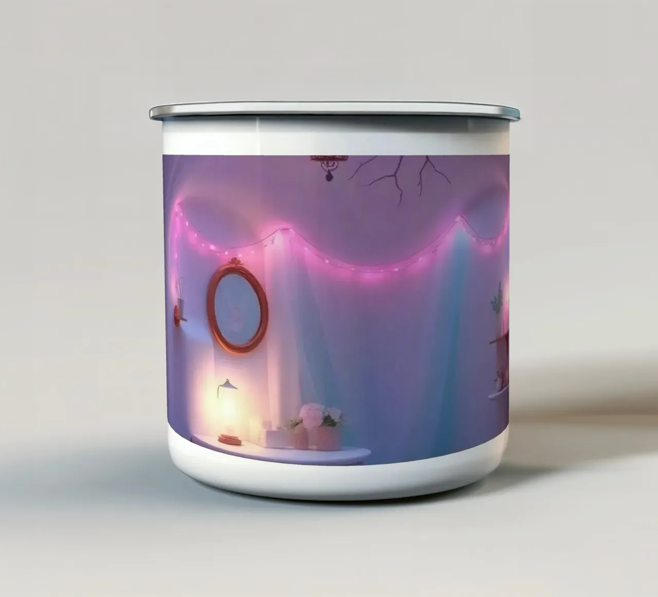 Gezellige kamer versierd met zachte verlichting en uniek decor emaille mok van DesignDoodle