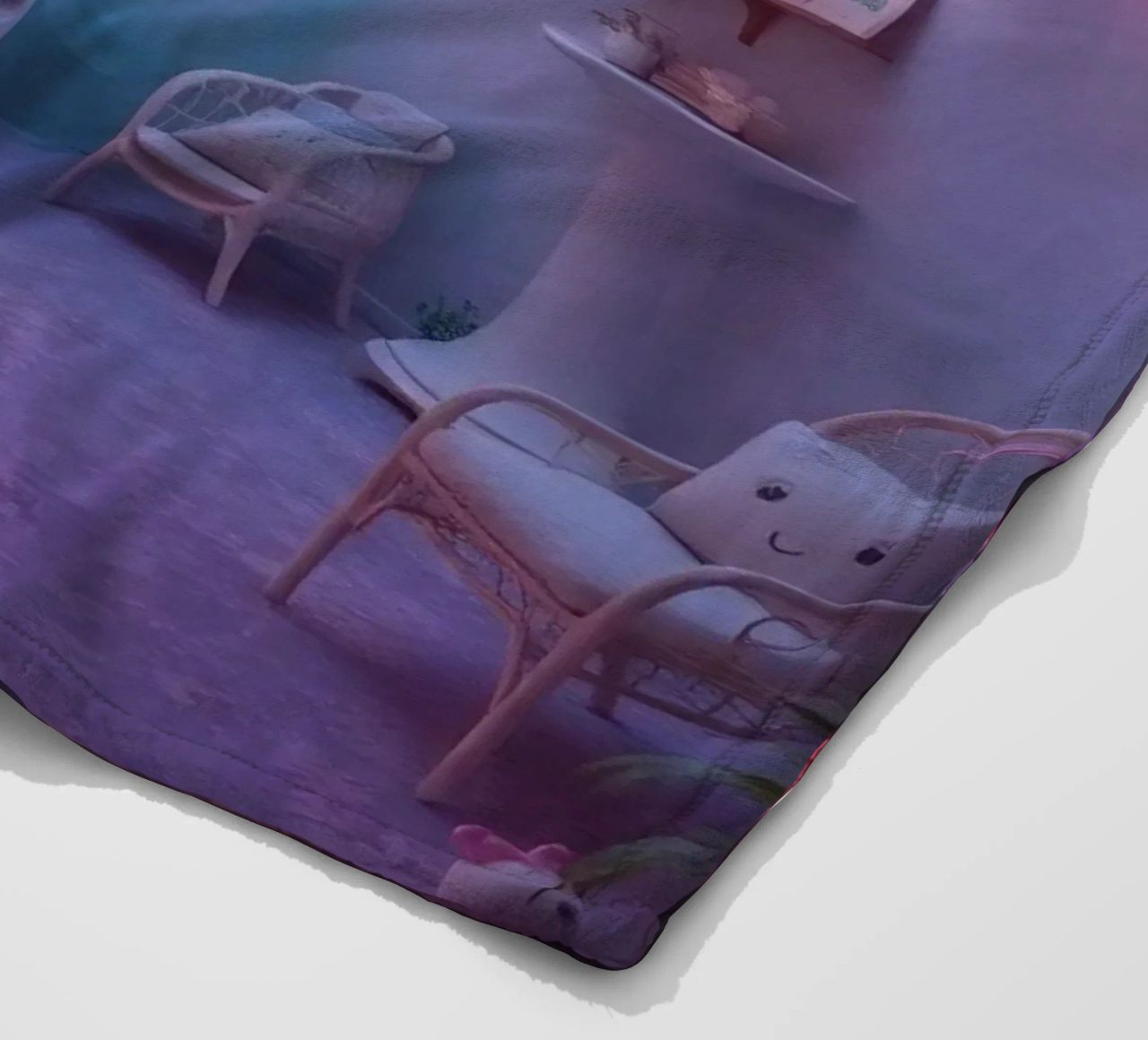 Camera accogliente con luci soffuse e arredamento unico coperta in pile da DesignDoodle