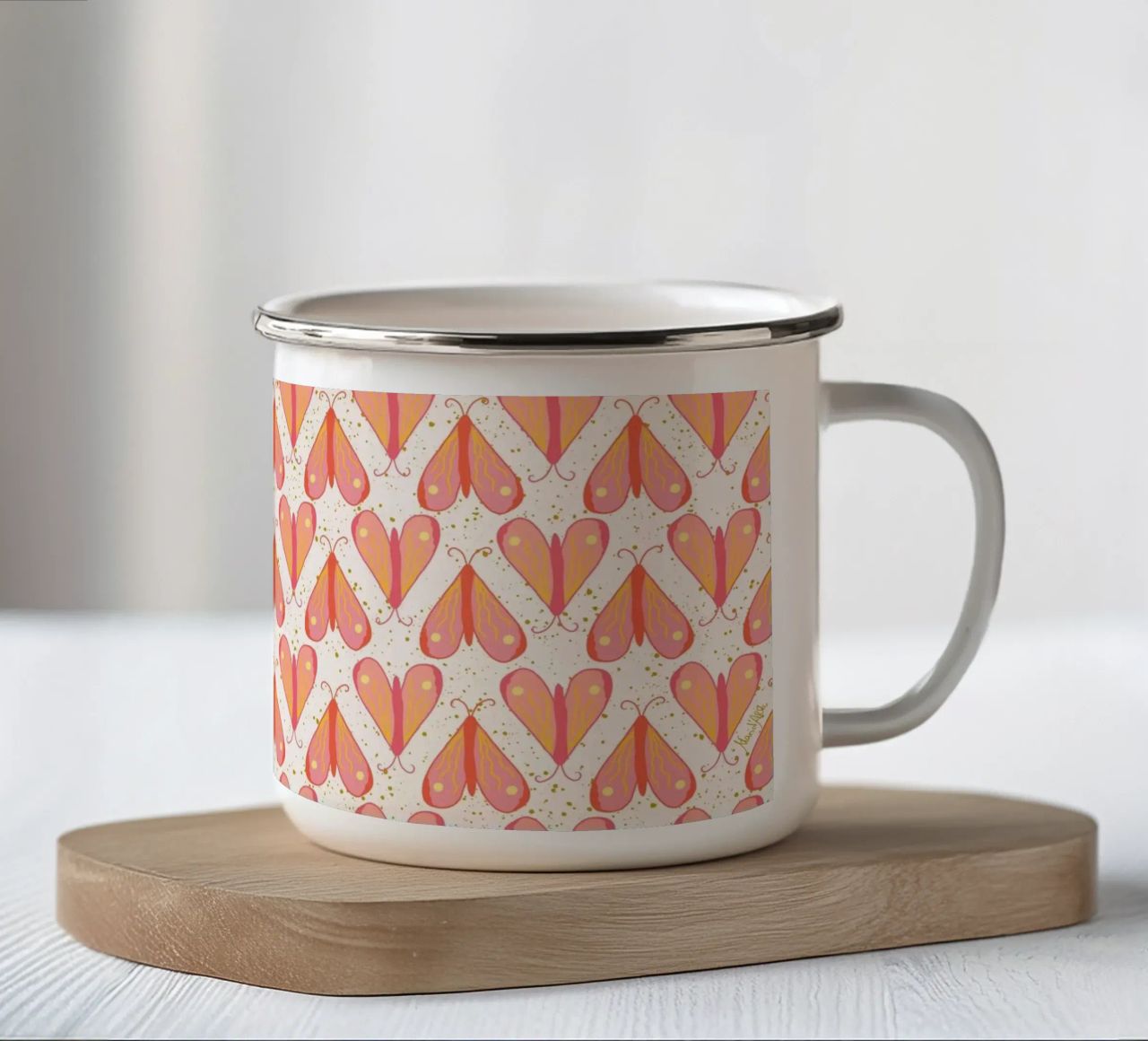 Infinite moth (orange & pink) emaille mok van Mandalla Pattern