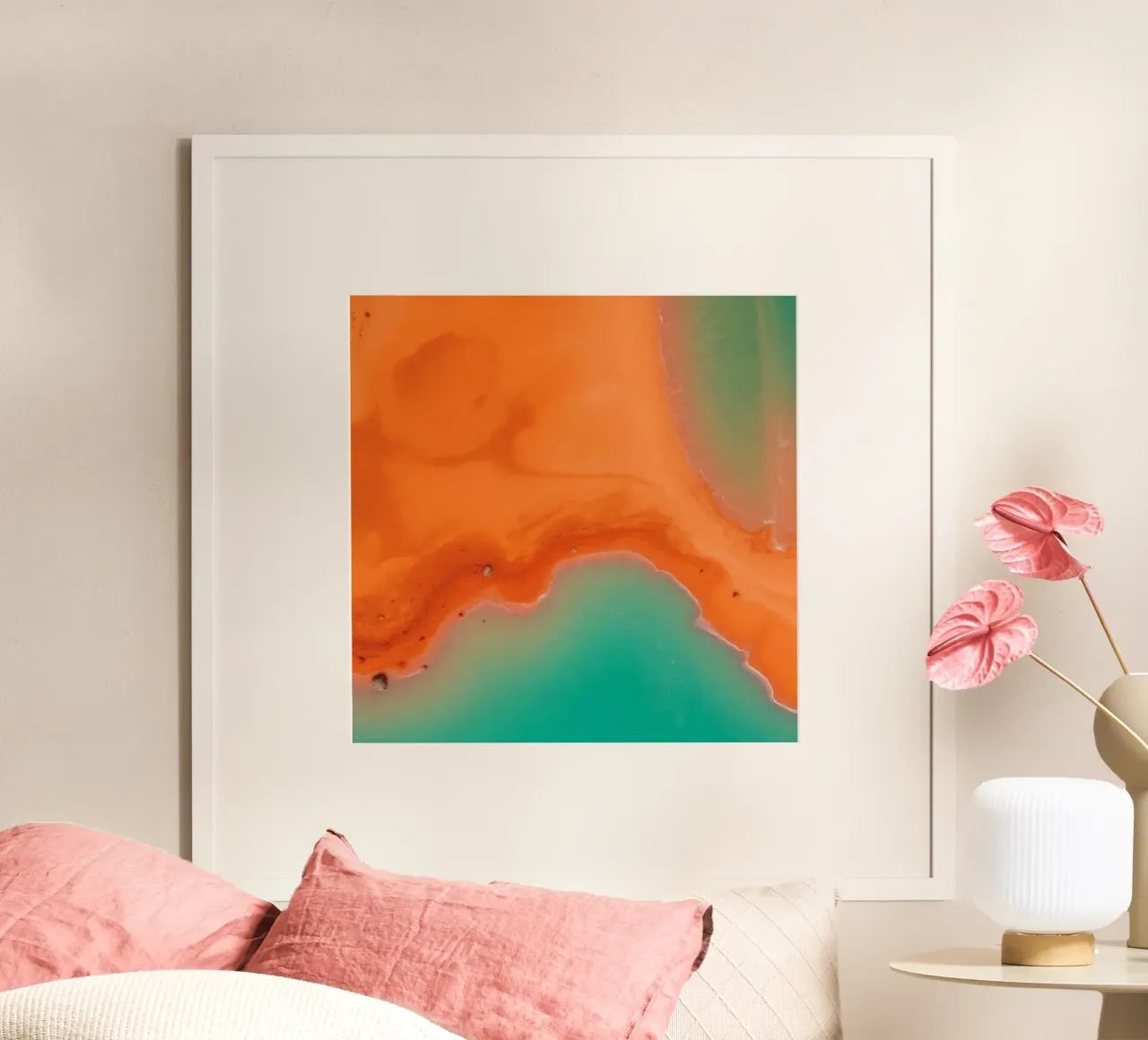 vista aerea contrasto tra costa arancione e acque turchesi poster con telaio in legno da DesignDoodle