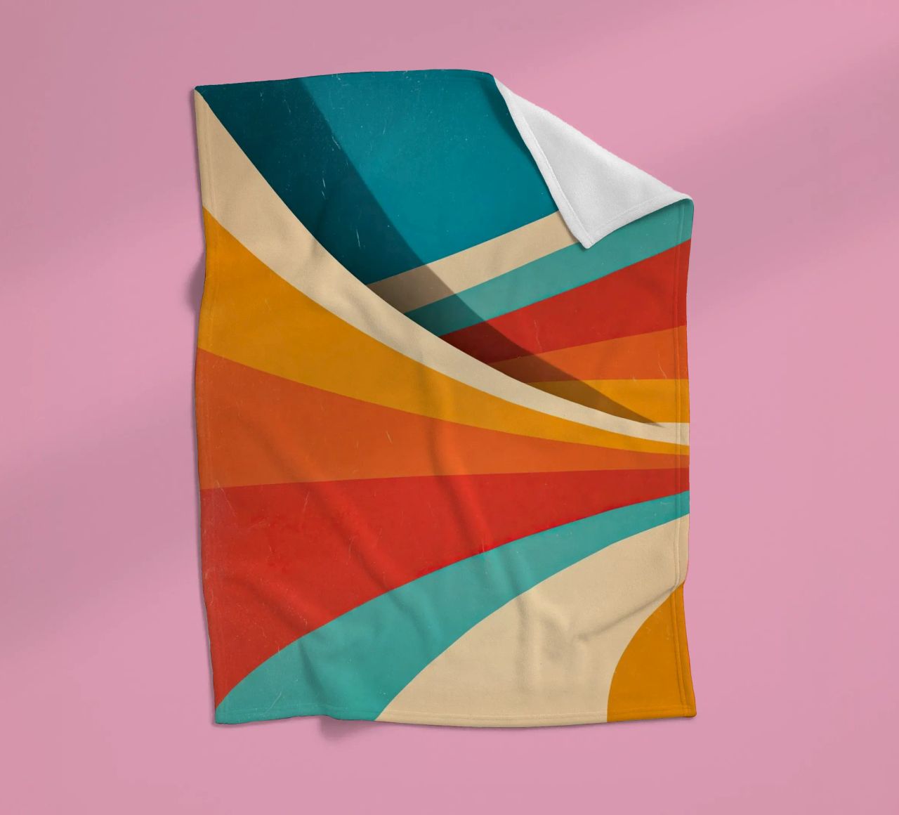 Retro vibes | Abstract 70s stripe motif fleece blanket by Autofocus