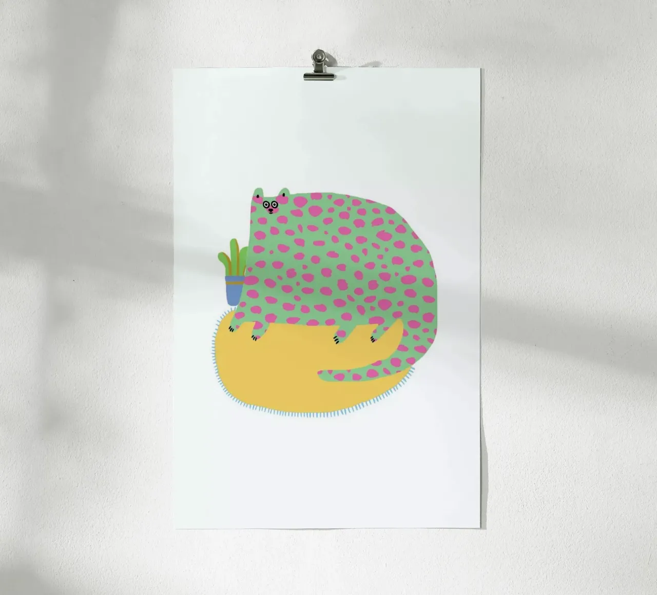 Purple & Green Cat poster con telaio in plastica da Lora O'Callaghan