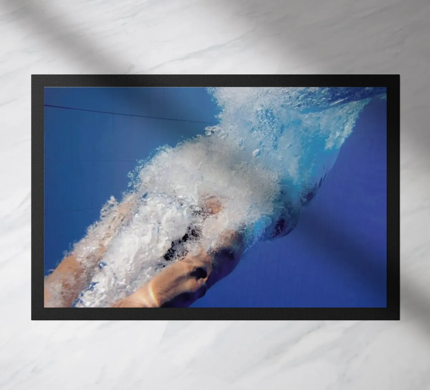 Diving Beneath paillasson de EyeEm Mobile GmbH