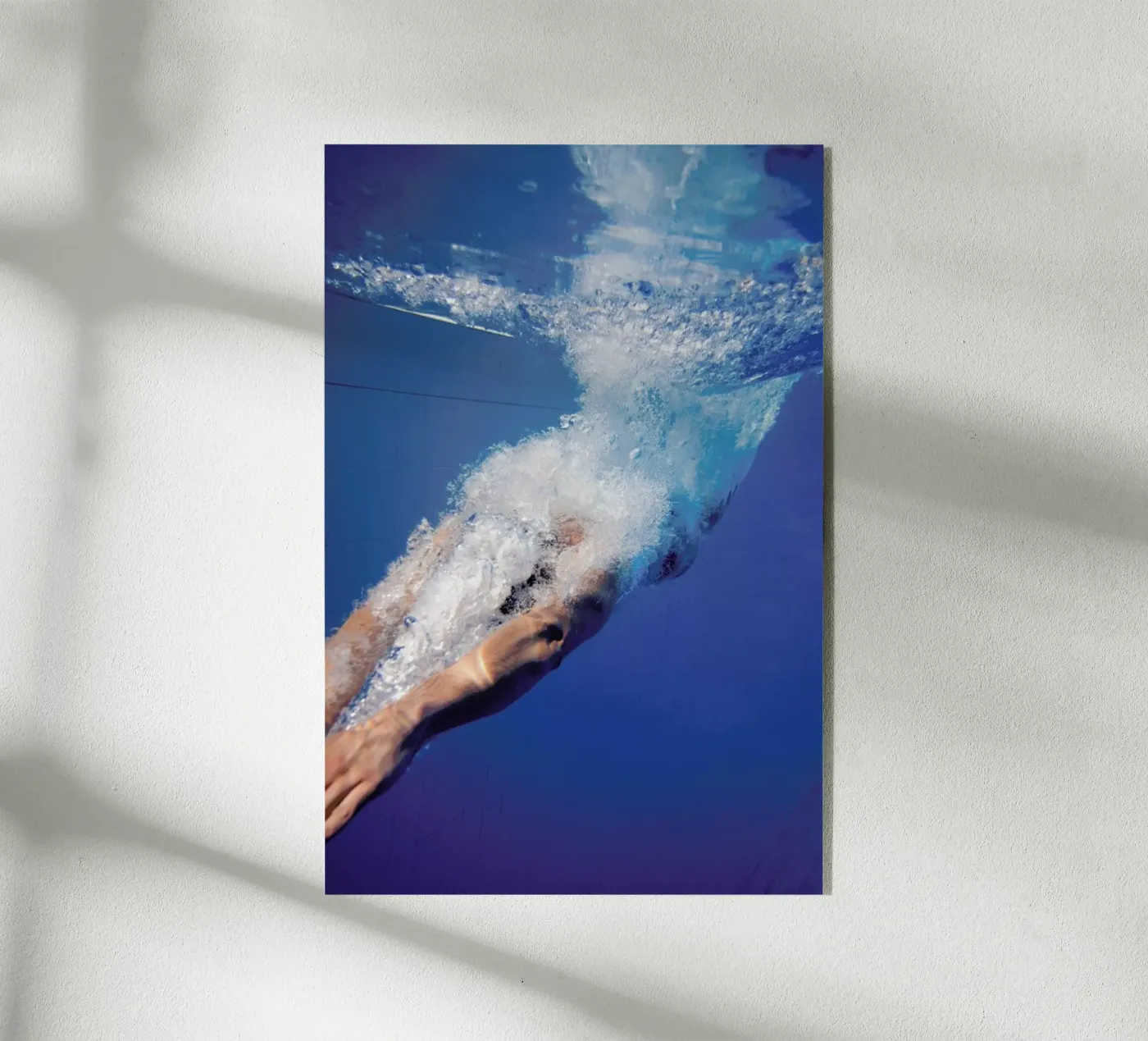 Diving Beneath plexiglass da EyeEm Mobile GmbH