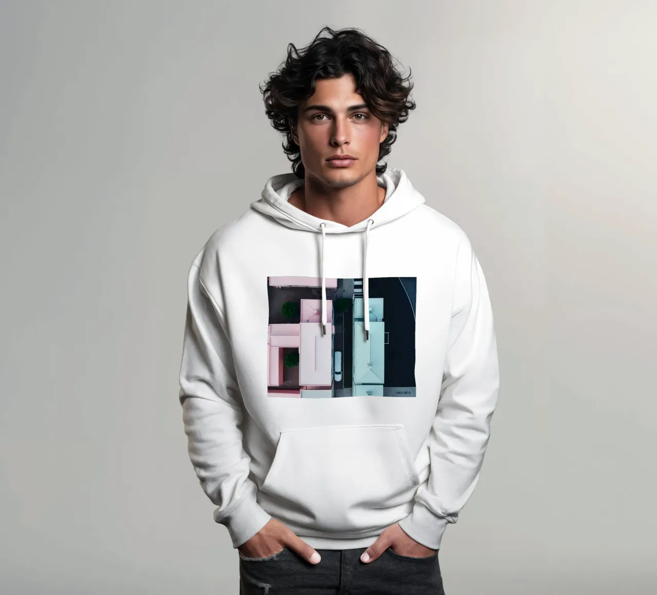 Unica veduta aerea di edifici color pastello con alberi felpa con cappuccio da DesignDoodle