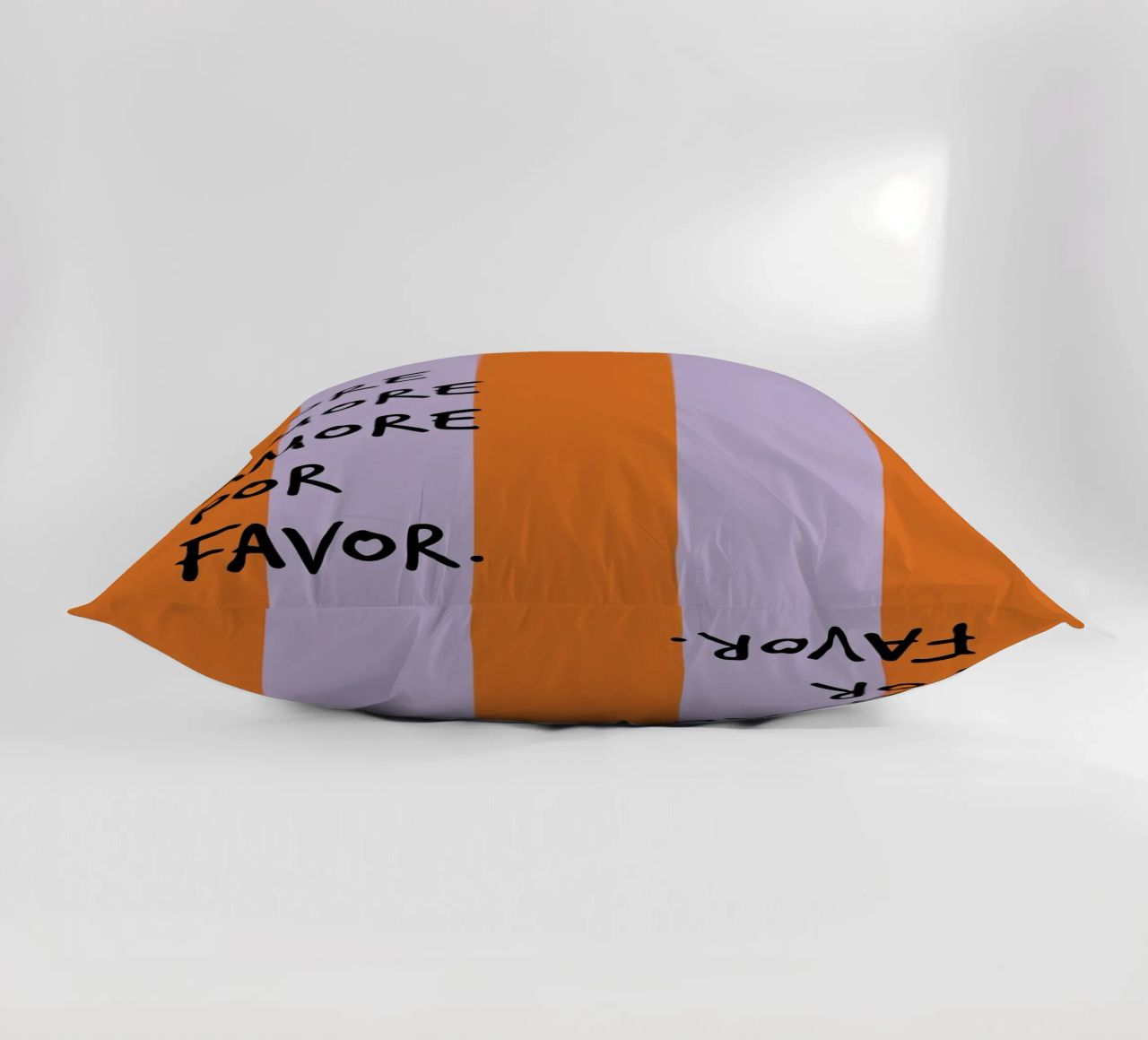 more amore. (mehrere Varianten verfügbar) cuscino da FRICKE DESIGN