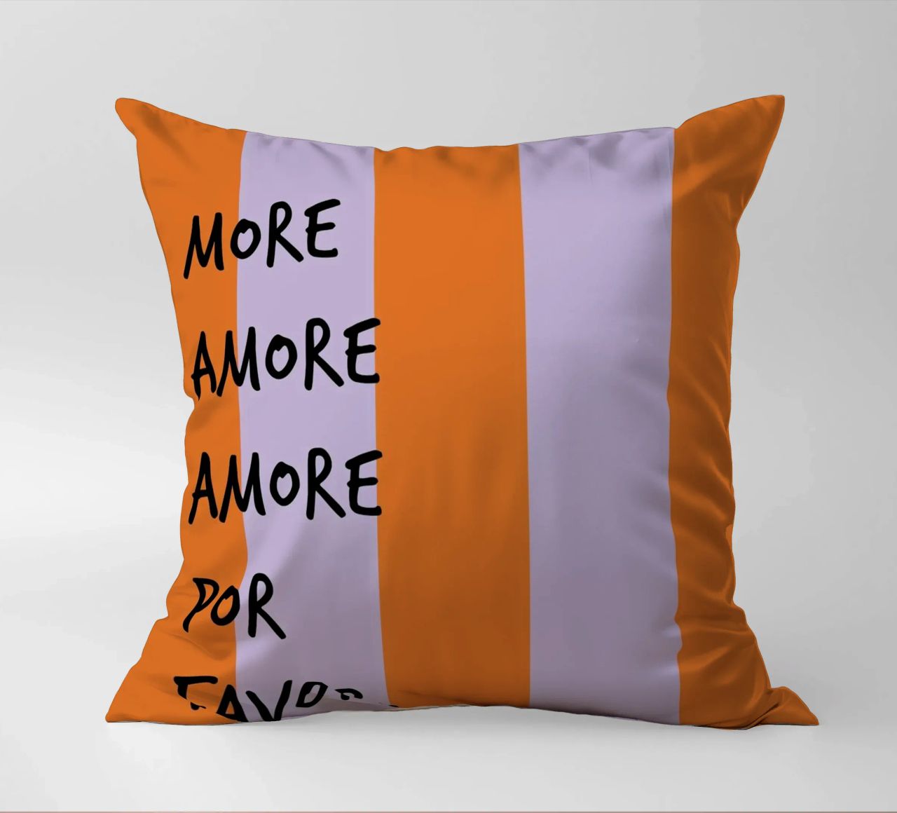 more amore. (mehrere Varianten verfügbar) cuscino da FRICKE DESIGN