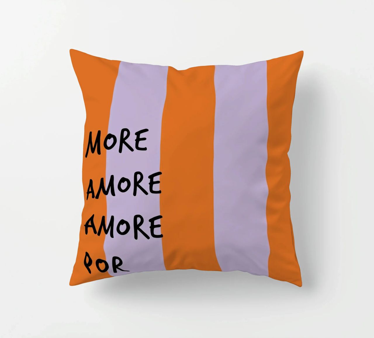 more amore. (mehrere Varianten verfügbar) cuscino da FRICKE DESIGN