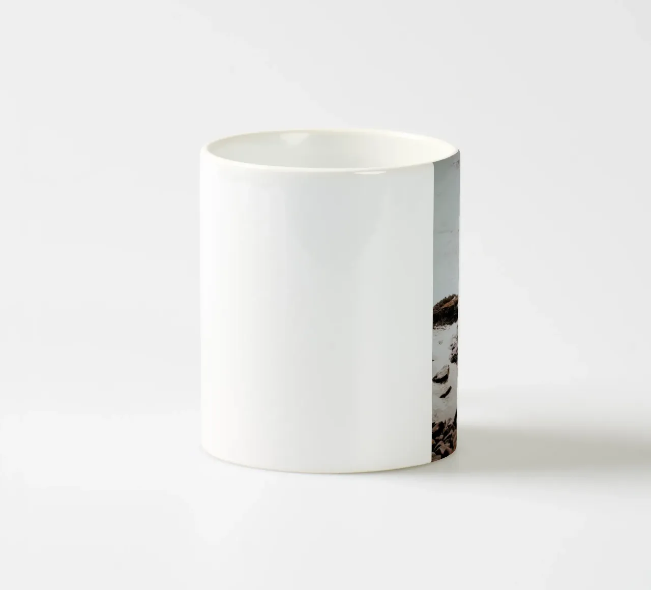 Brave Surfer tazza in ceramica da METROPOLIS