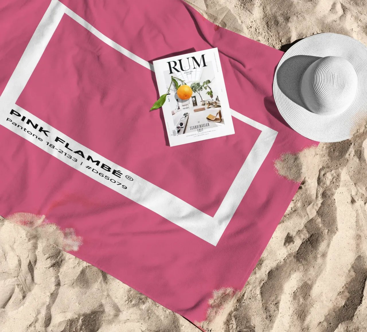 Pink Flambe Pantone telo mare da Paigaam Studio