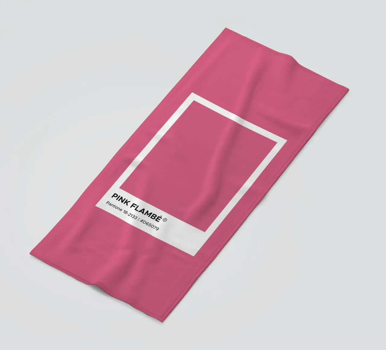 Pink Flambe Pantone telo mare da Paigaam Studio