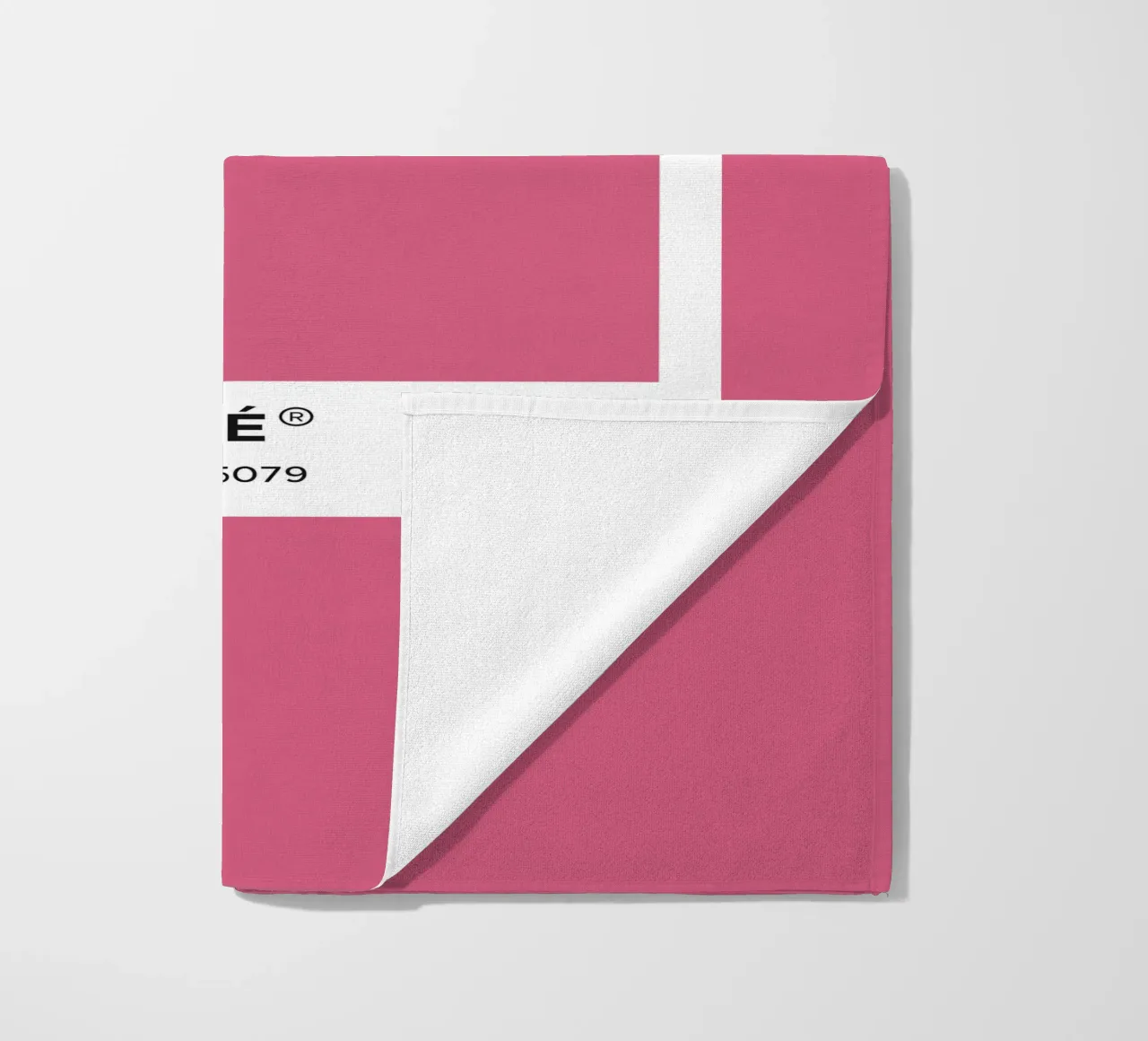 Pink Flambe Pantone telo mare da Paigaam Studio