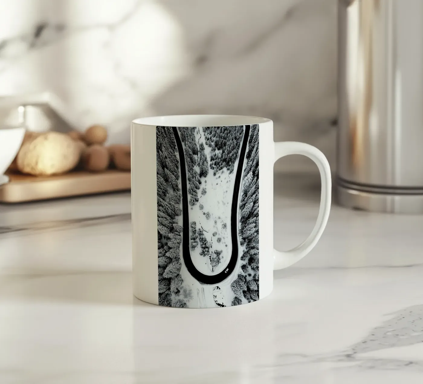 Looping Back ceramic mug by METROPOLIS