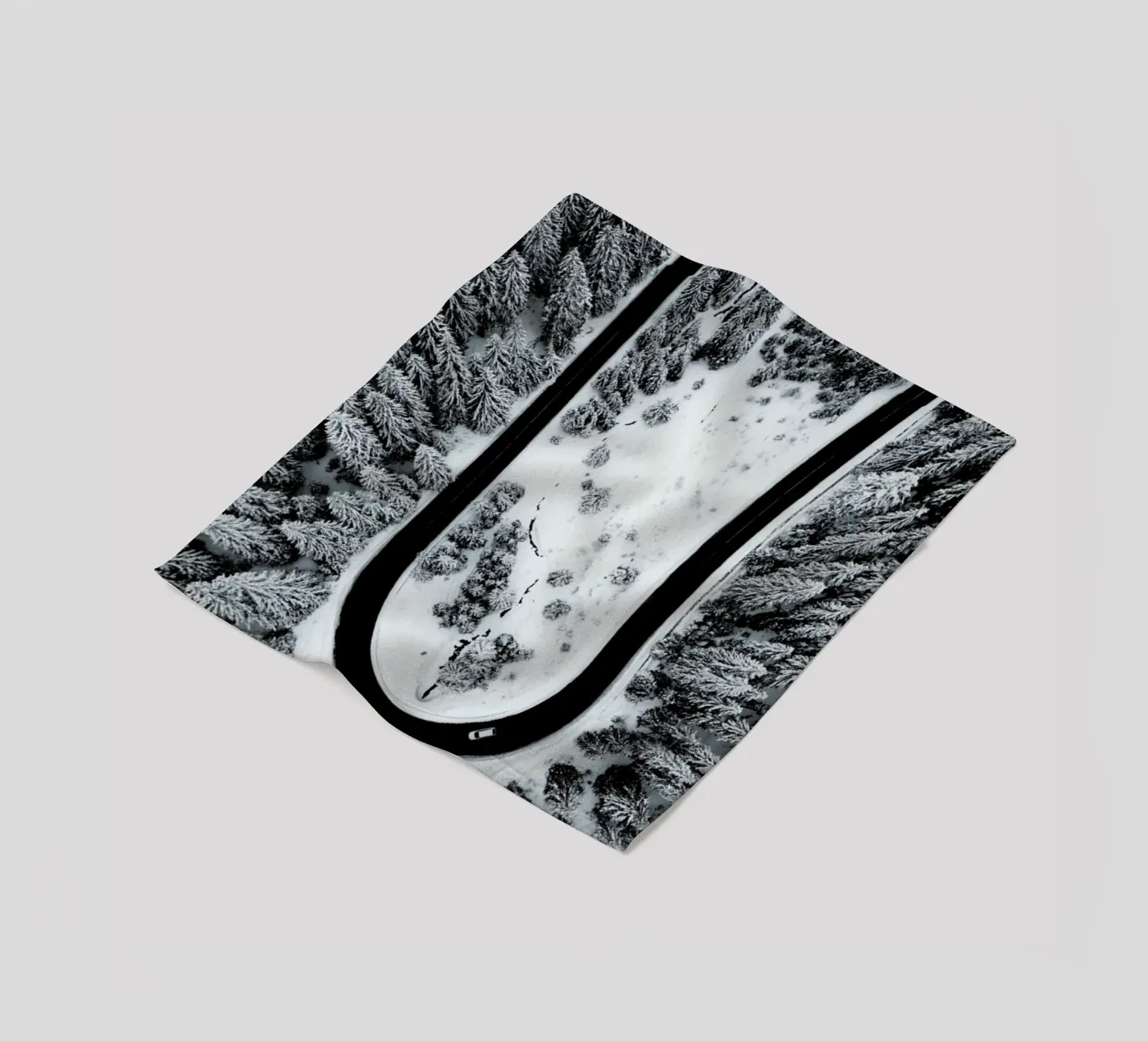 Looping Back Fleecedecke von METROPOLIS