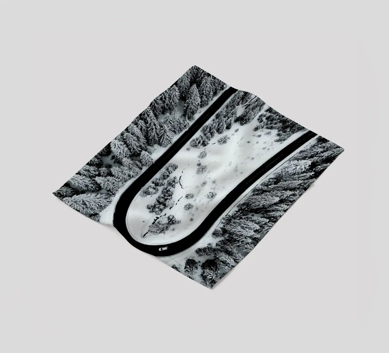 Looping Back Fleecedecke von METROPOLIS