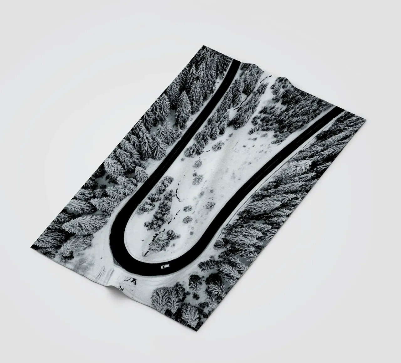 Looping Back Fleecedecke von METROPOLIS