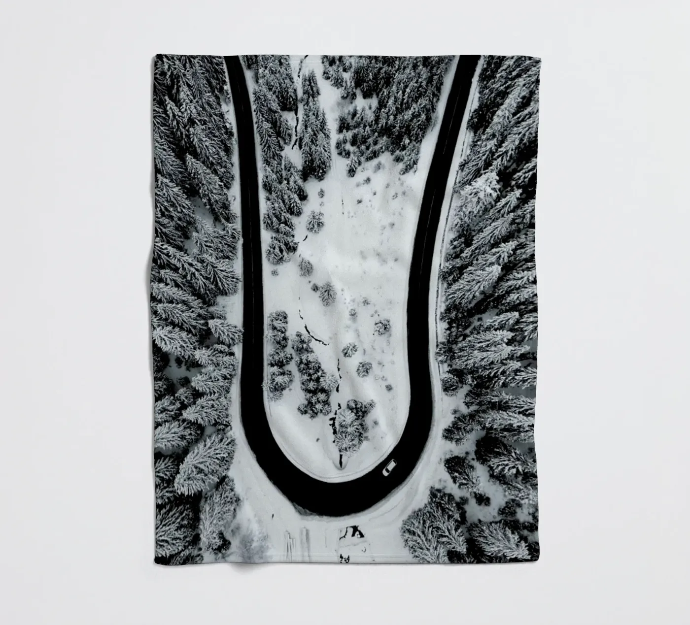 Looping Back Fleecedecke von METROPOLIS