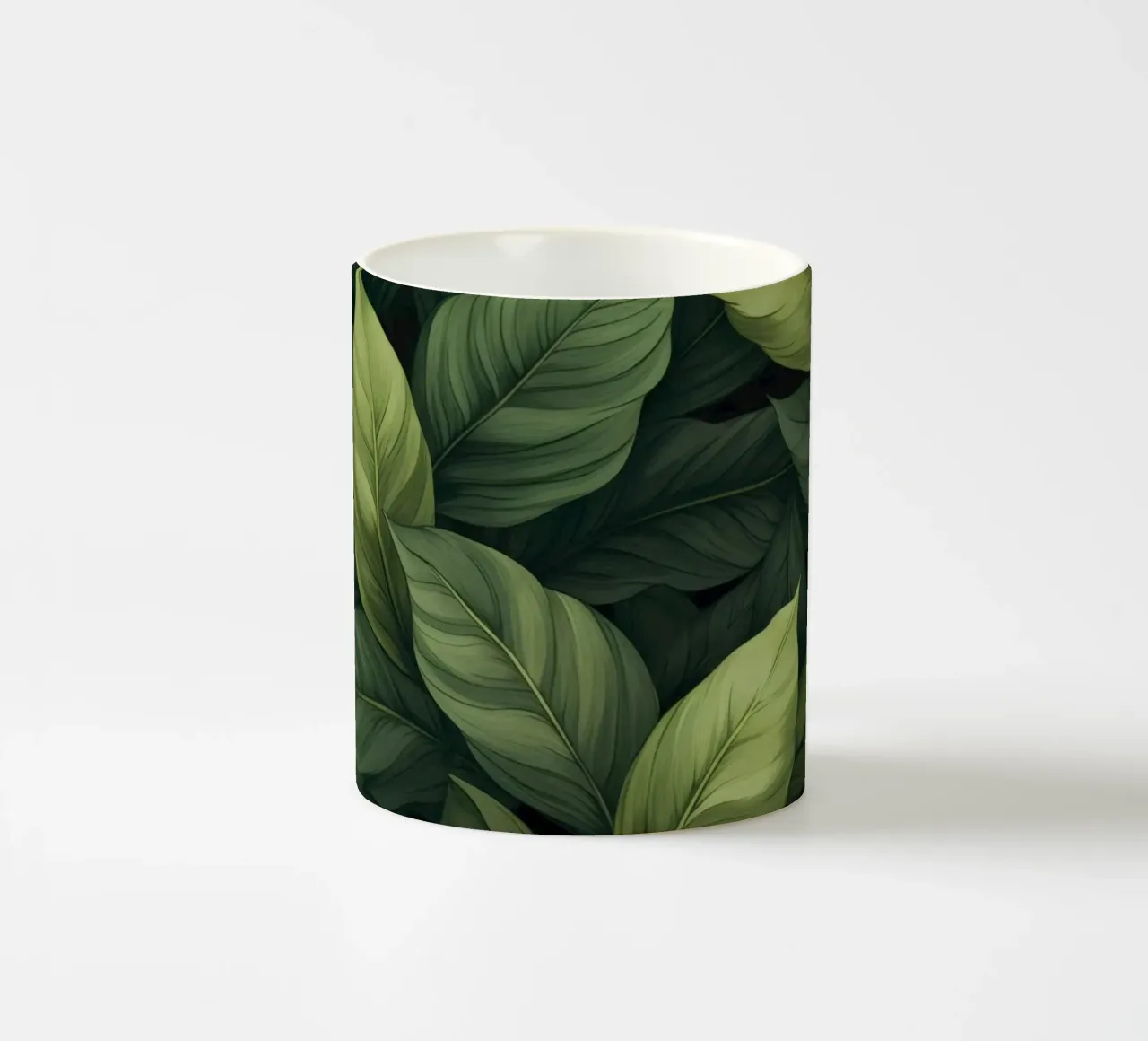 Giardino verde di serenità e calma con foglie rigogliose tazza in ceramica da Andrea Haase Modern Home