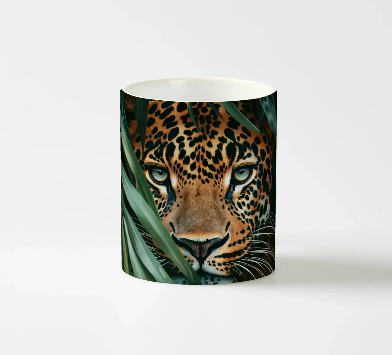 Ghepardo selvaggio sguardo della giungla tazza in ceramica da Andrea Haase Modern Home