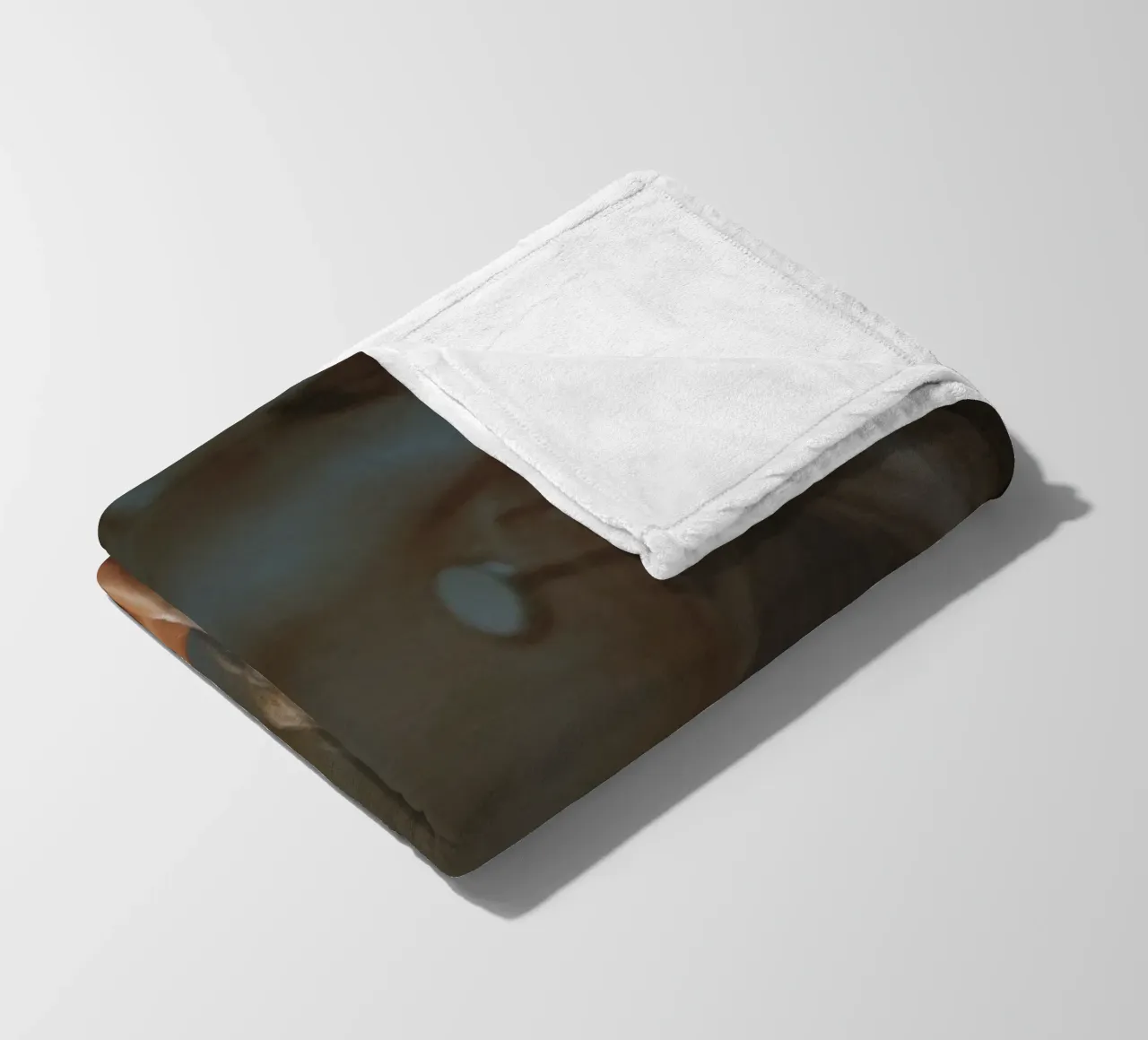 So Close To What coperta in pile da Attaboy Dsgn