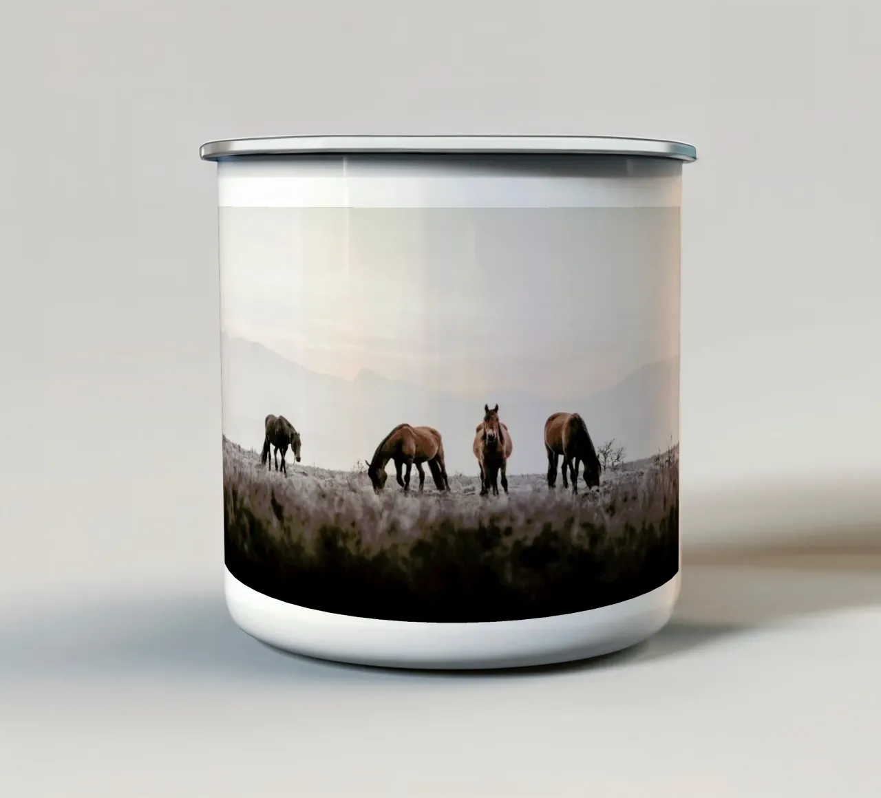 Out In The Wild @АйдинИсаев tazza in smalto da EyeEm Mobile GmbH