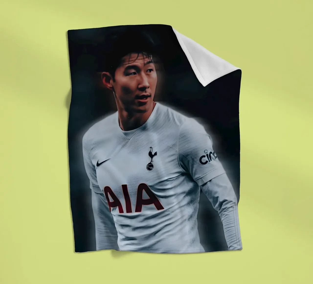 Son Heung-min coperta in pile da Low poly art